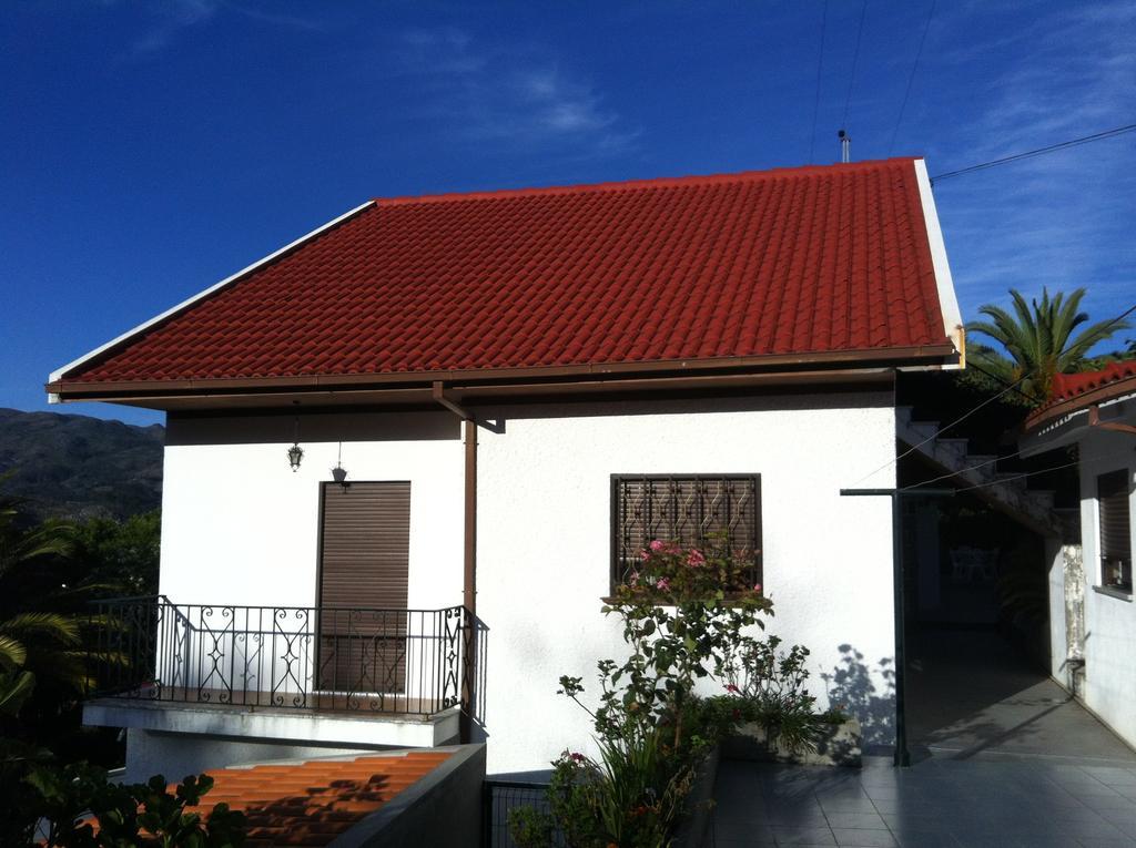 Casa Dos Cabecinhos Apartment Paradamonte Exterior photo